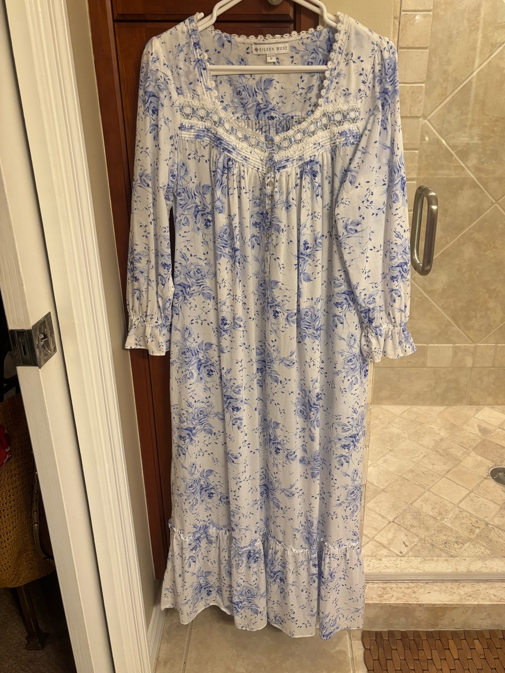 Eileen West Long Sleeve Ballet Nightgown - Picture 2 of 8